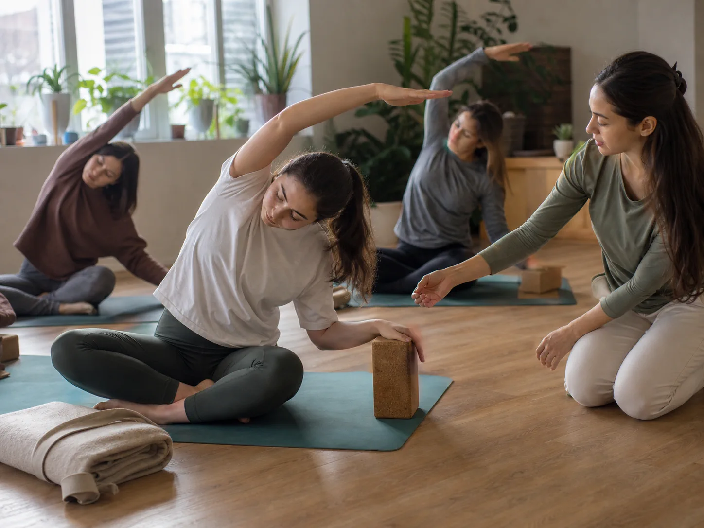 Yangi boshlovchi sinab ko‘rmoqda: boshlang‘ich yoga